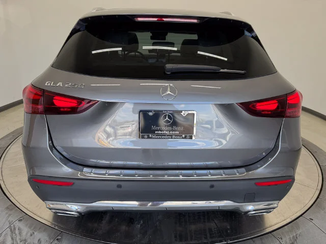 Certified Used 2026 Mountain Gray Metallic Mercedes-Benz GLA 250 image 13