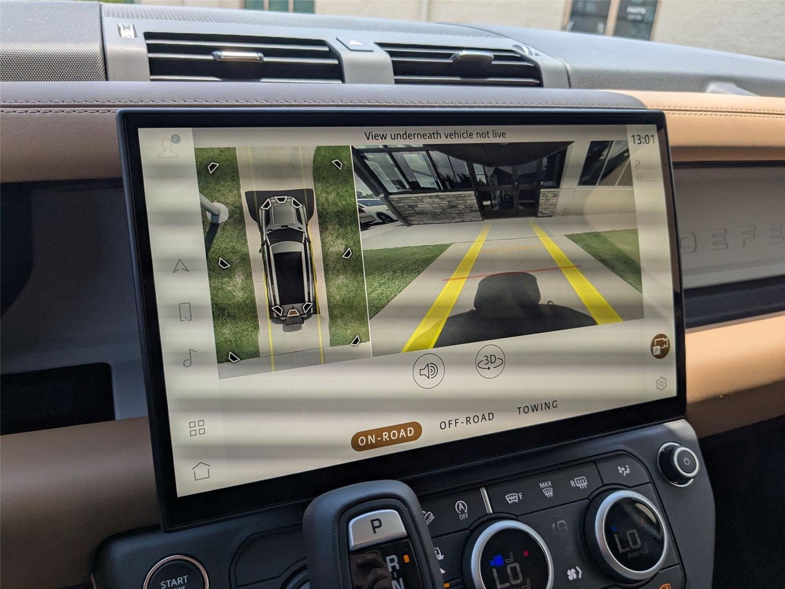 New 2026 Fuji White Land Rover X-Dynamic SE image 21