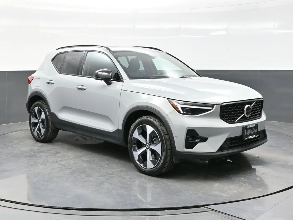 2026 Volvo XC40