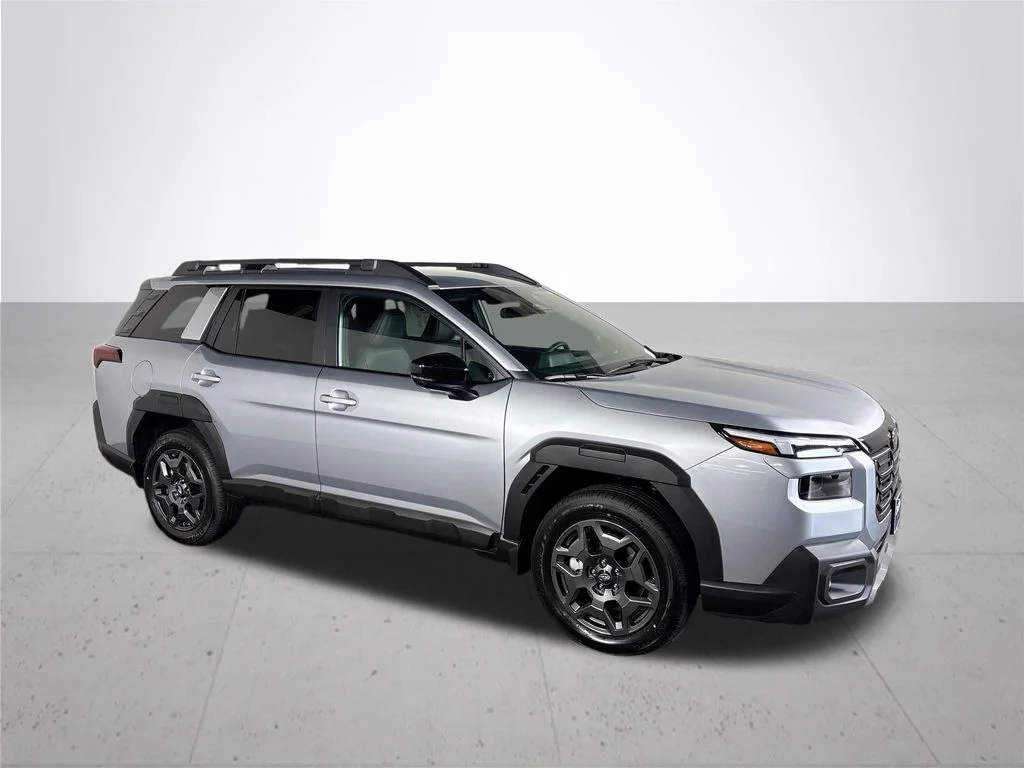 New 2026 ICE SILVER METALLIC Subaru Premium image 4