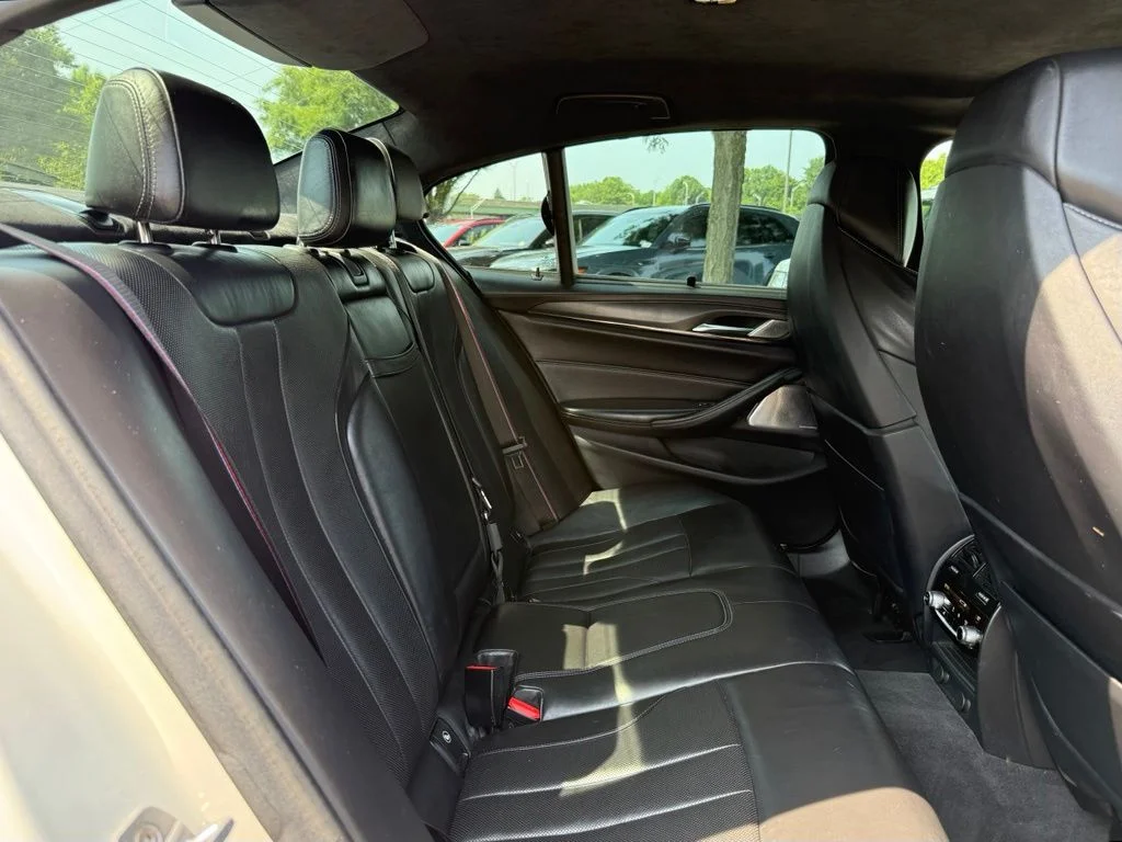 Used 2019 White BMW Competition image 36