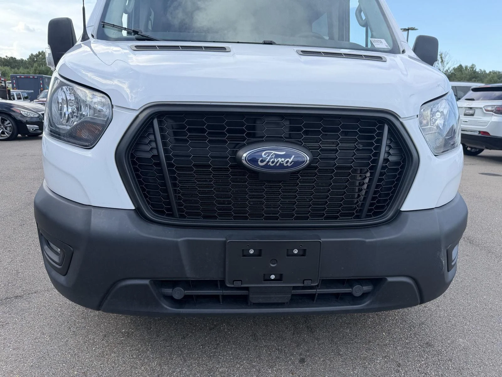 Used 2023 Oxford White Ford 350 XL image 25