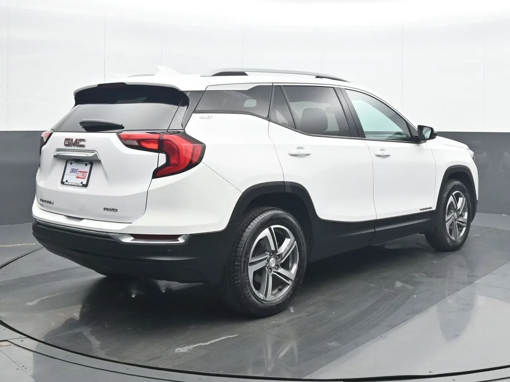 Used 2021 White GMC SLT image 6