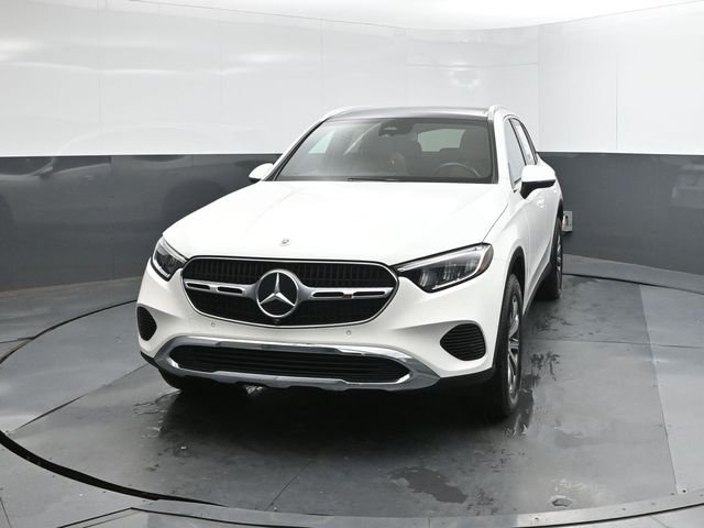 Used 2024 White Mercedes-Benz GLC 300 image 22