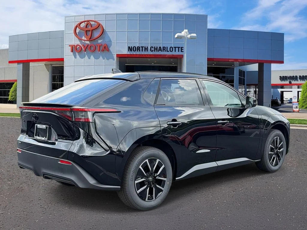 New 2026 Midnight Black Metallic Toyota XLE image 8