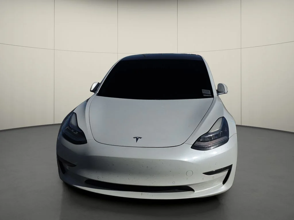 Used 2020 White Tesla Standard image 2