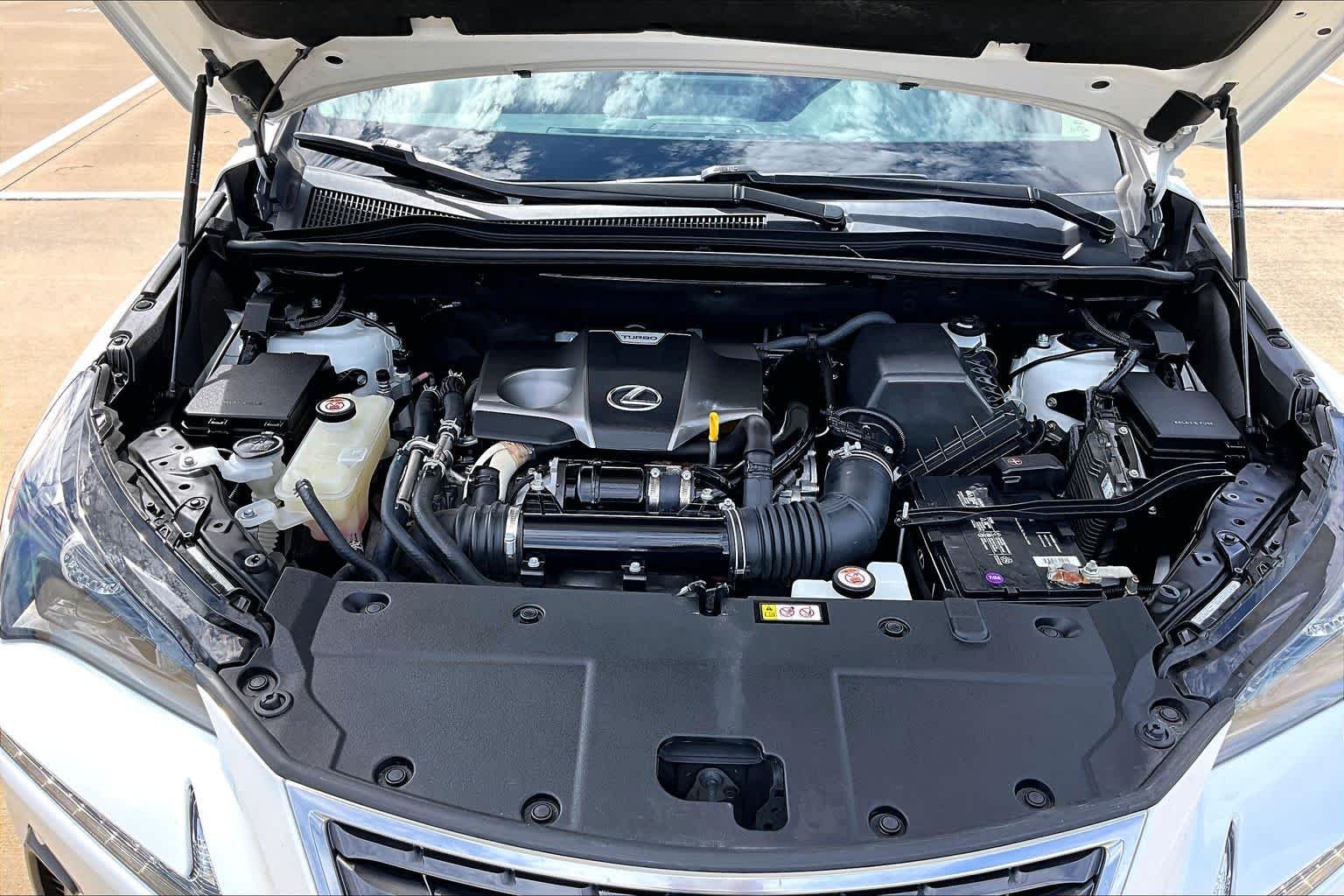 Used 2021 Eminent White Pearl Lexus  image 32