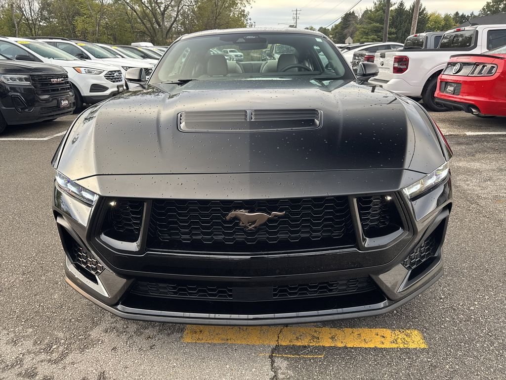 2025 Ford Mustang GT Premium photo 2