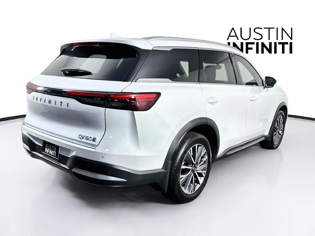 Certified Used 2027 White INFINITI LUXE image 10