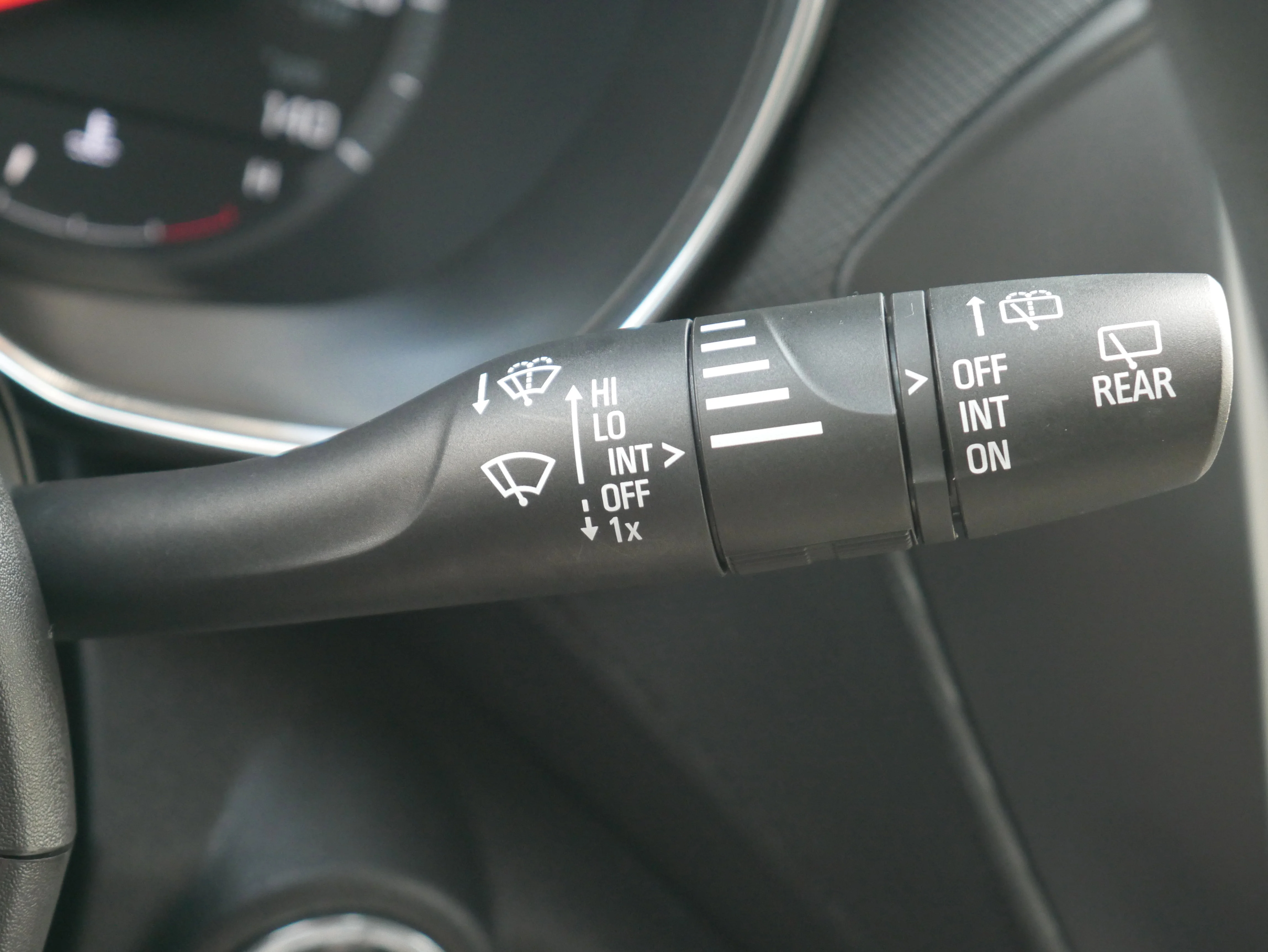 2023 Chevrolet TrailBlazer LT - Photo 25