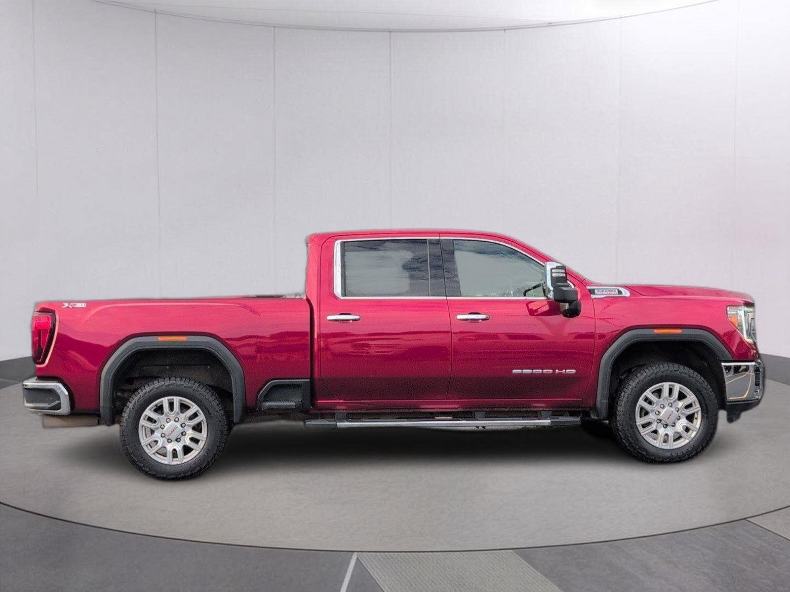 Used 2021 CAYENNE RED TINTCOAT GMC SLT image 7