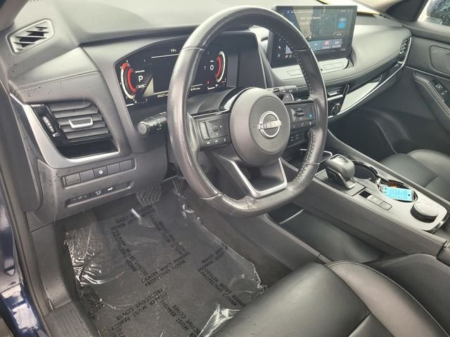 Used 2024 Blue Nissan SL image 12