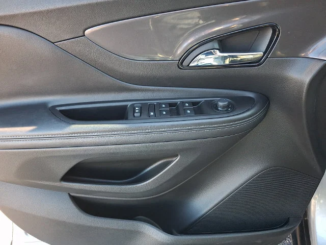 Used 2020 Silver Buick Preferred image 12