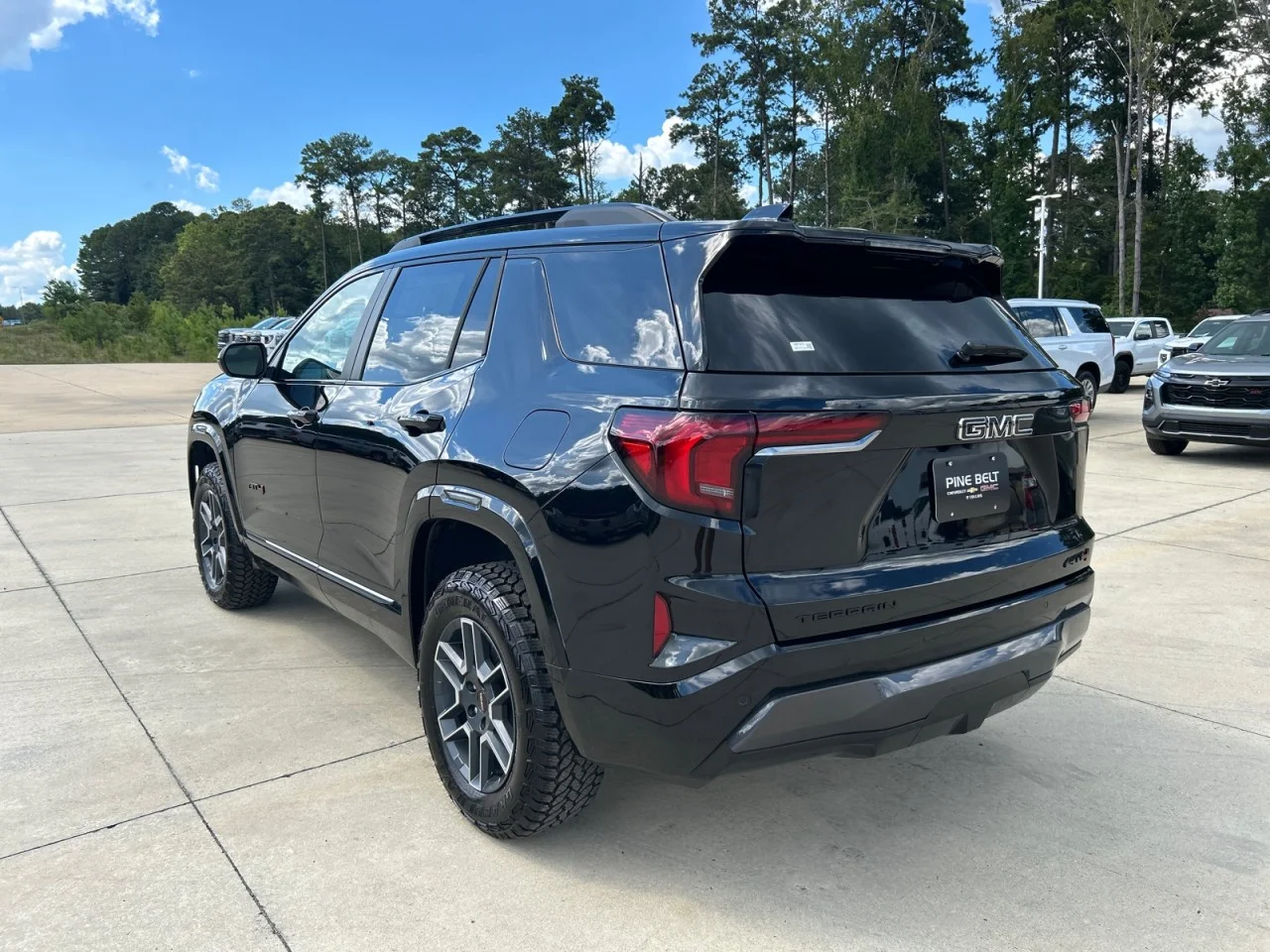 New 2027 Ebony Twilight Metallic GMC AT4 image 4