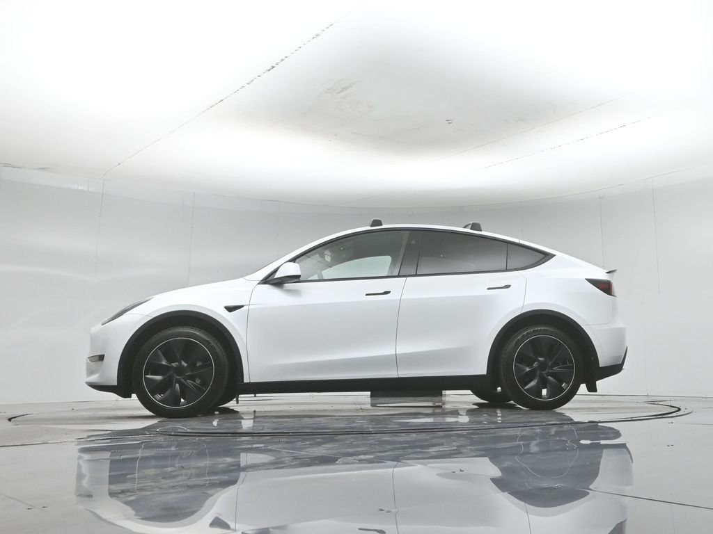 Used 2023 White Tesla Long Range image 6