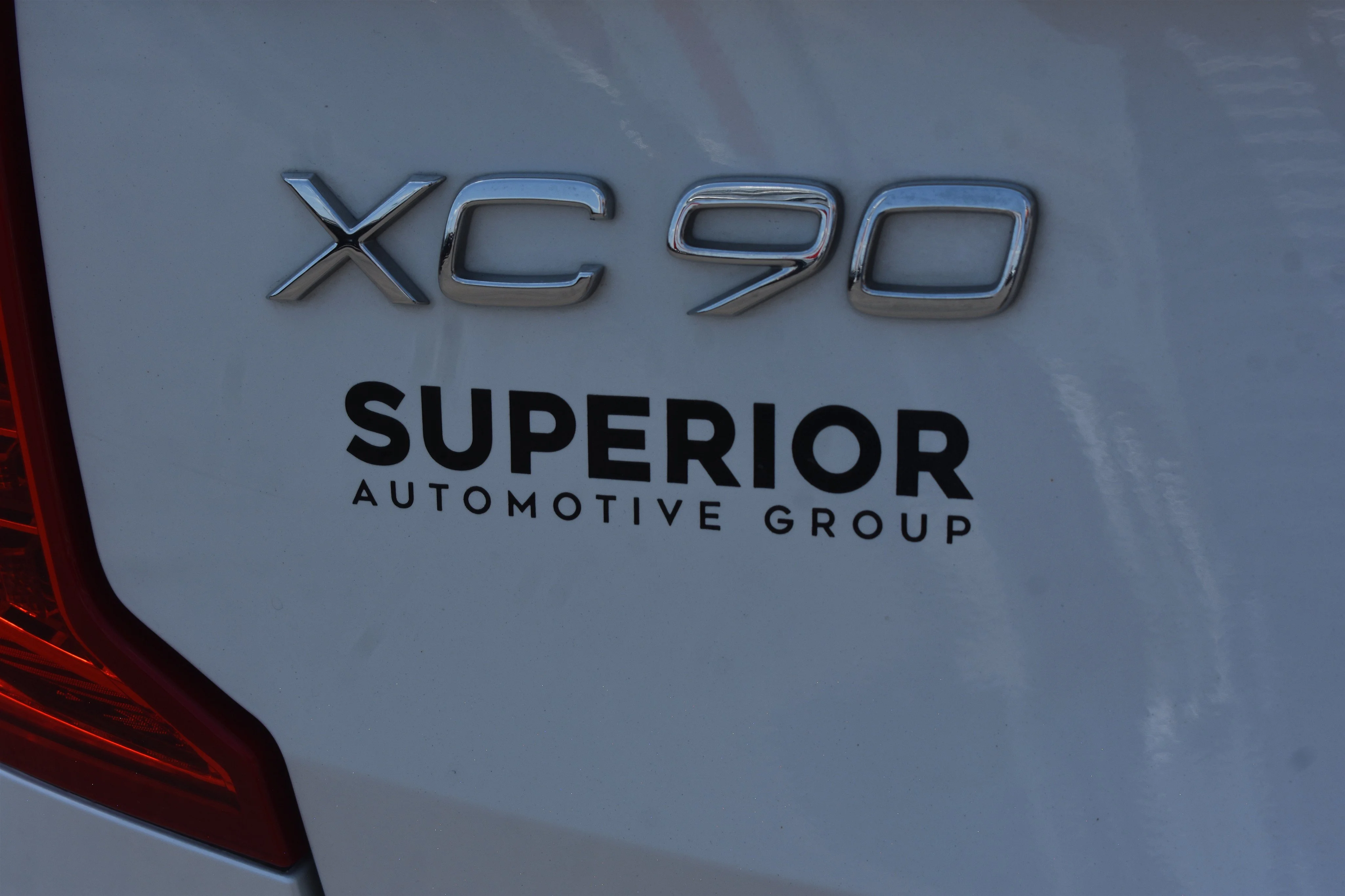 Used 2023 White Volvo Core image 7