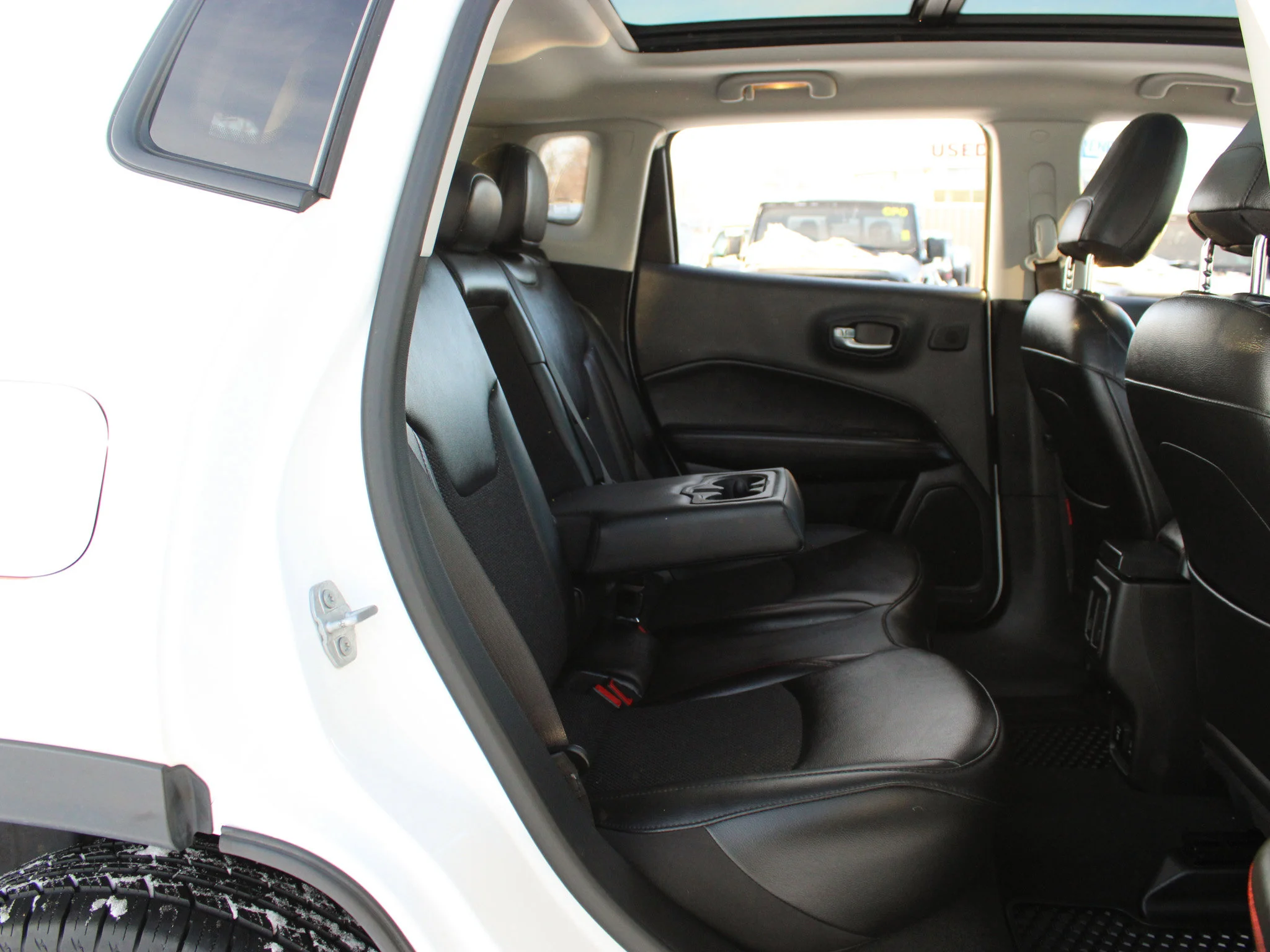 Certified Used 2021 White Jeep Trailhawk * Alpine | Panoramic Roof | Heated Seats | Off-Road Skid Plates | Apple CarPlay image 19
