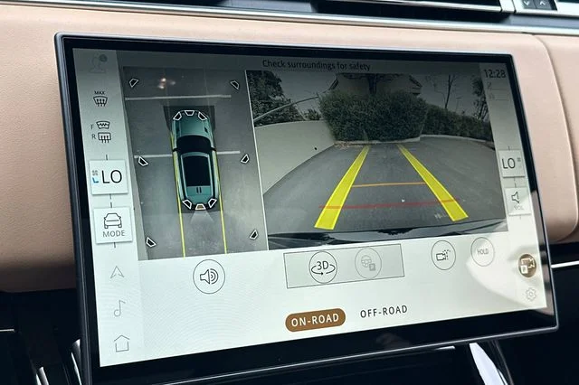 New 2026 Varesine Blue Land Rover Autobiography image 18