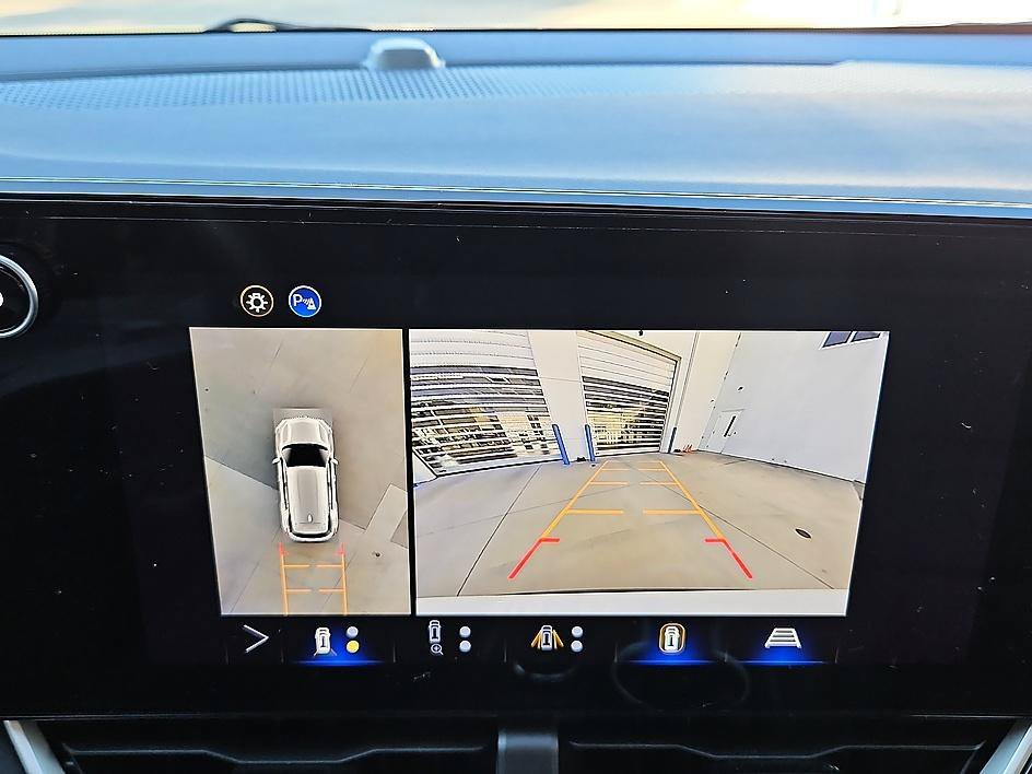 2026 Chevrolet Equinox LT - Photo 18
