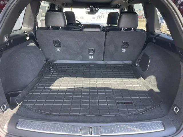 Used 2022 Red Jeep Overland image 26