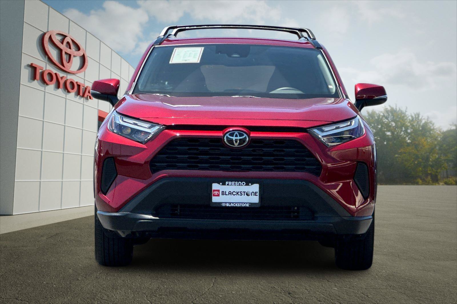 Certified Used 2025 Ruby Flare Pearl Toyota XLE image 8