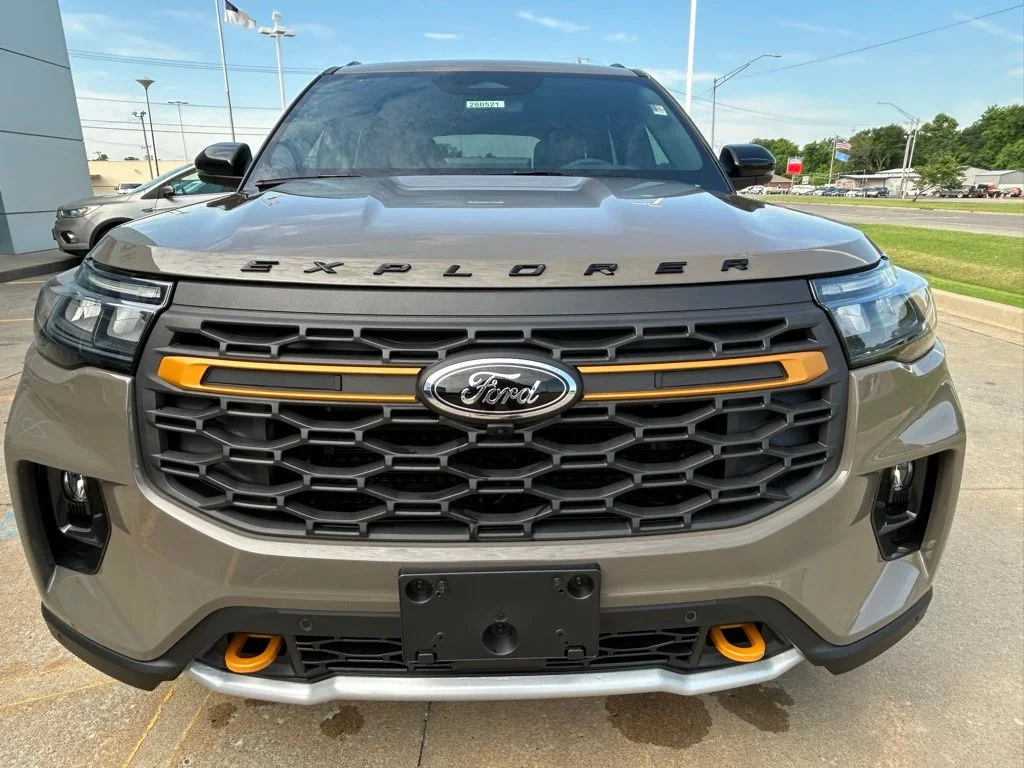 New 2026 Marsh Gray Ford Tremor image 3
