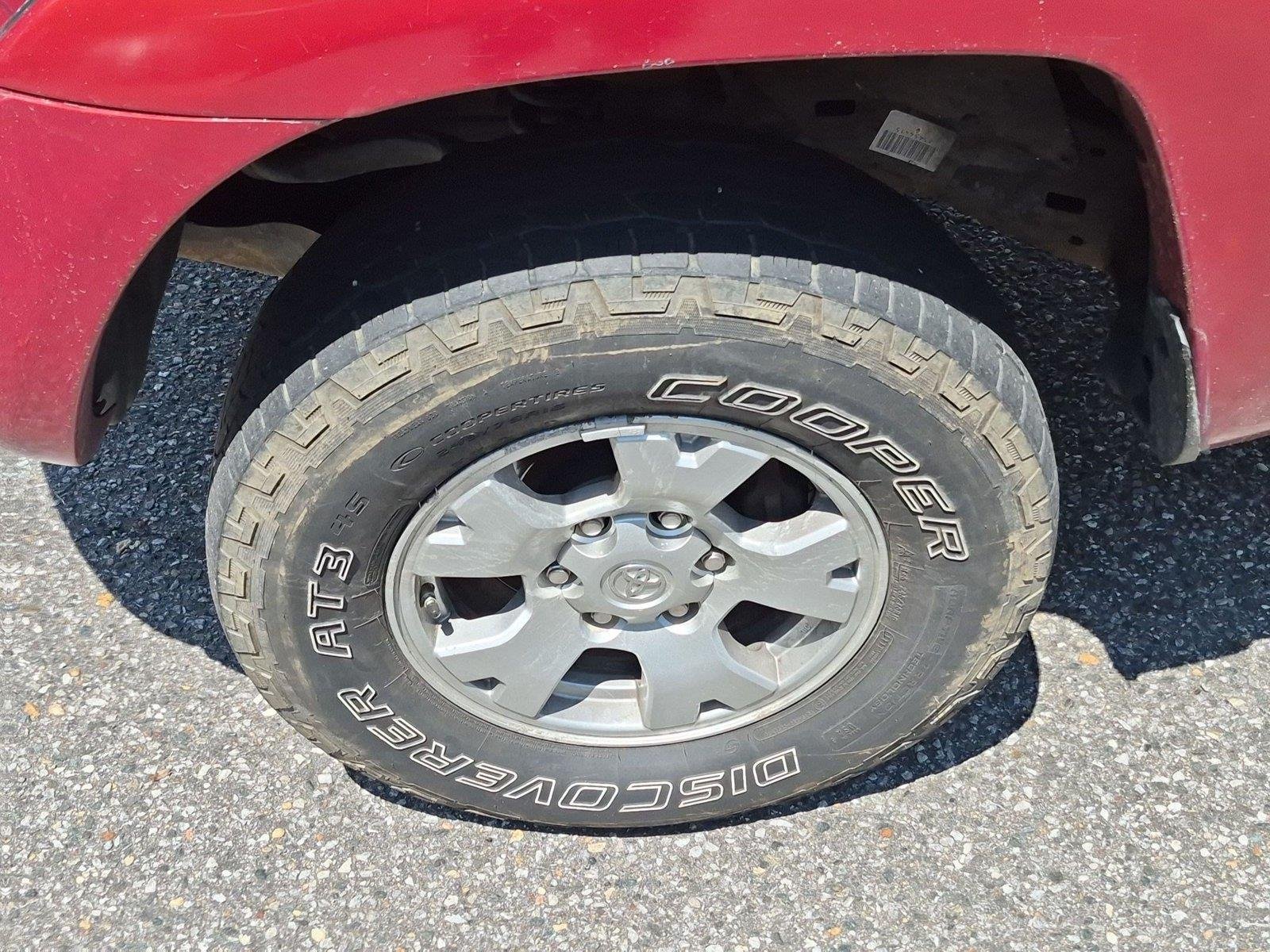 Used 2007  Toyota  image 10