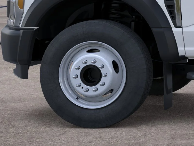 New 2026 Oxford White Ford F-600® XL image 19
