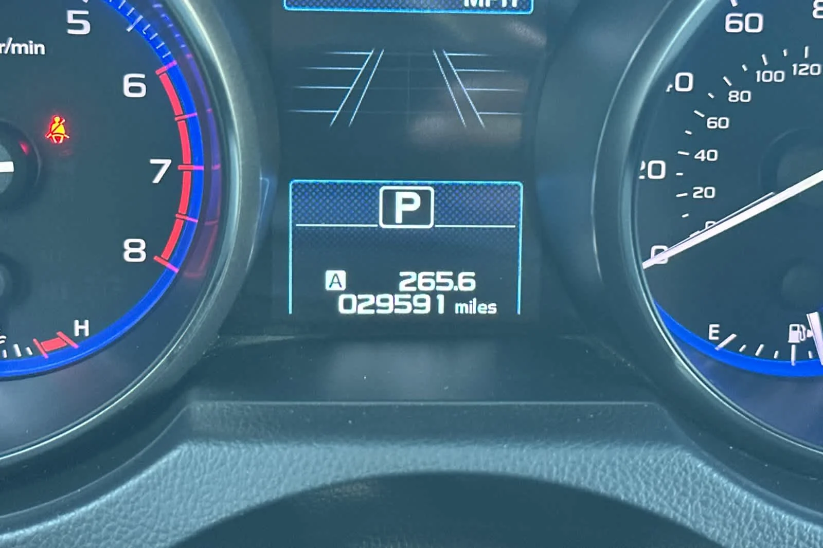 Used 2018 Twilight Blue Metallic Subaru Premium image 27