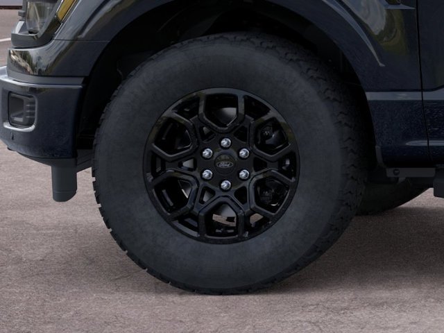 New 2026 Agate Black Metallic Ford XLT image 19