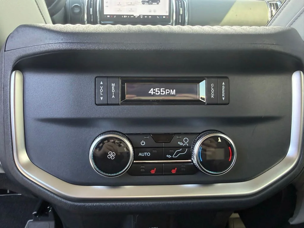New 2026 Dark Matter Gray Metallic Ford MAX Platinum® image 41