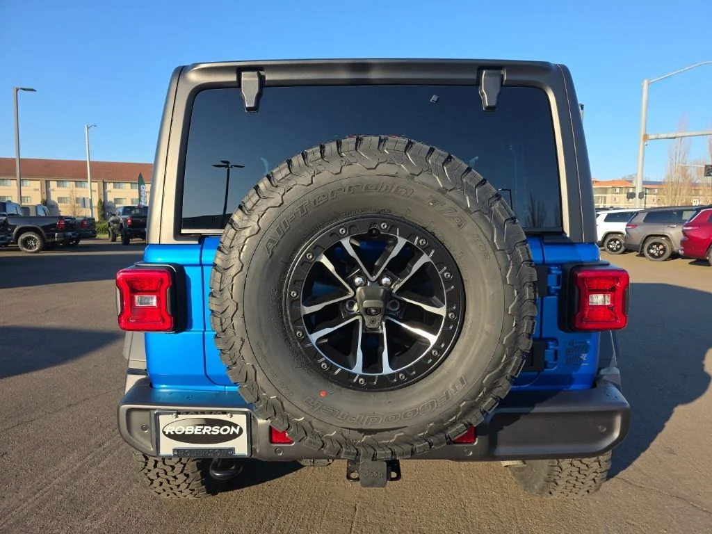 New 2026 Hydro Blue Pearl-Coat Exterior Paint Jeep Willys image 4