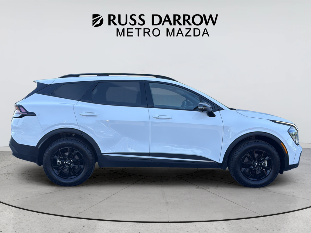 Used 2023 White Kia X-Pro Prestige image 6