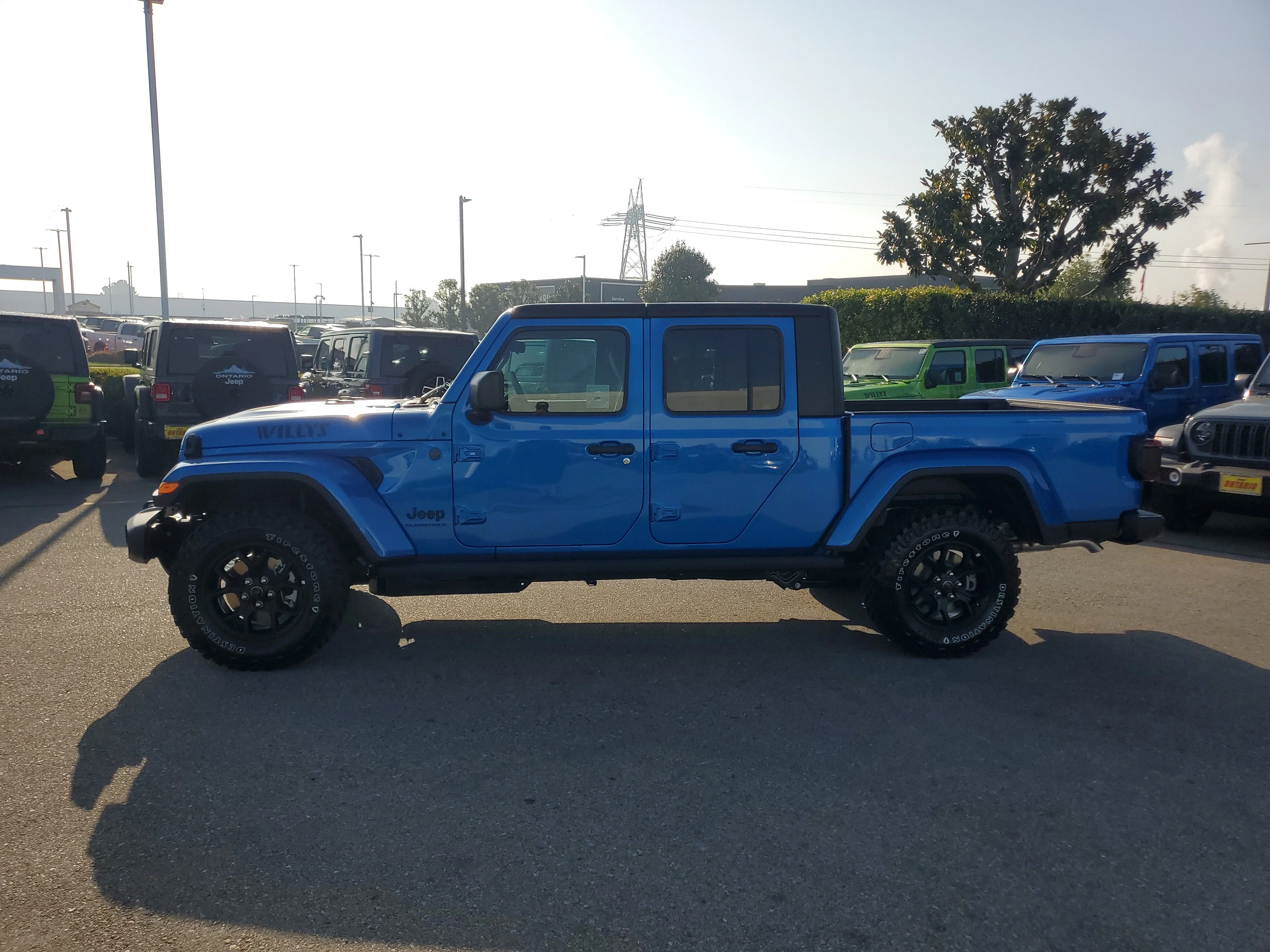 New 2026 Hydro Blue Pearl-Coat Exterior Paint Jeep Willys image 7