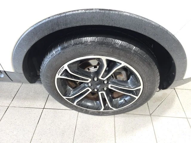 Used 2014 White Ford Sport image 6