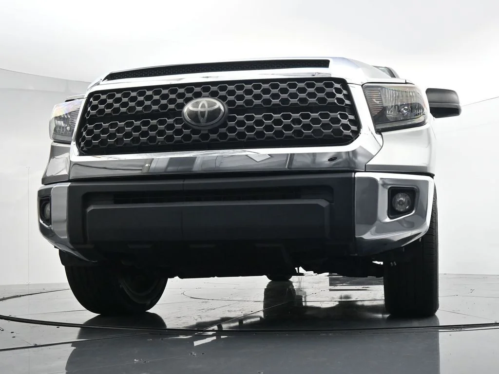 Used 2021 Silver Toyota SR5 image 30