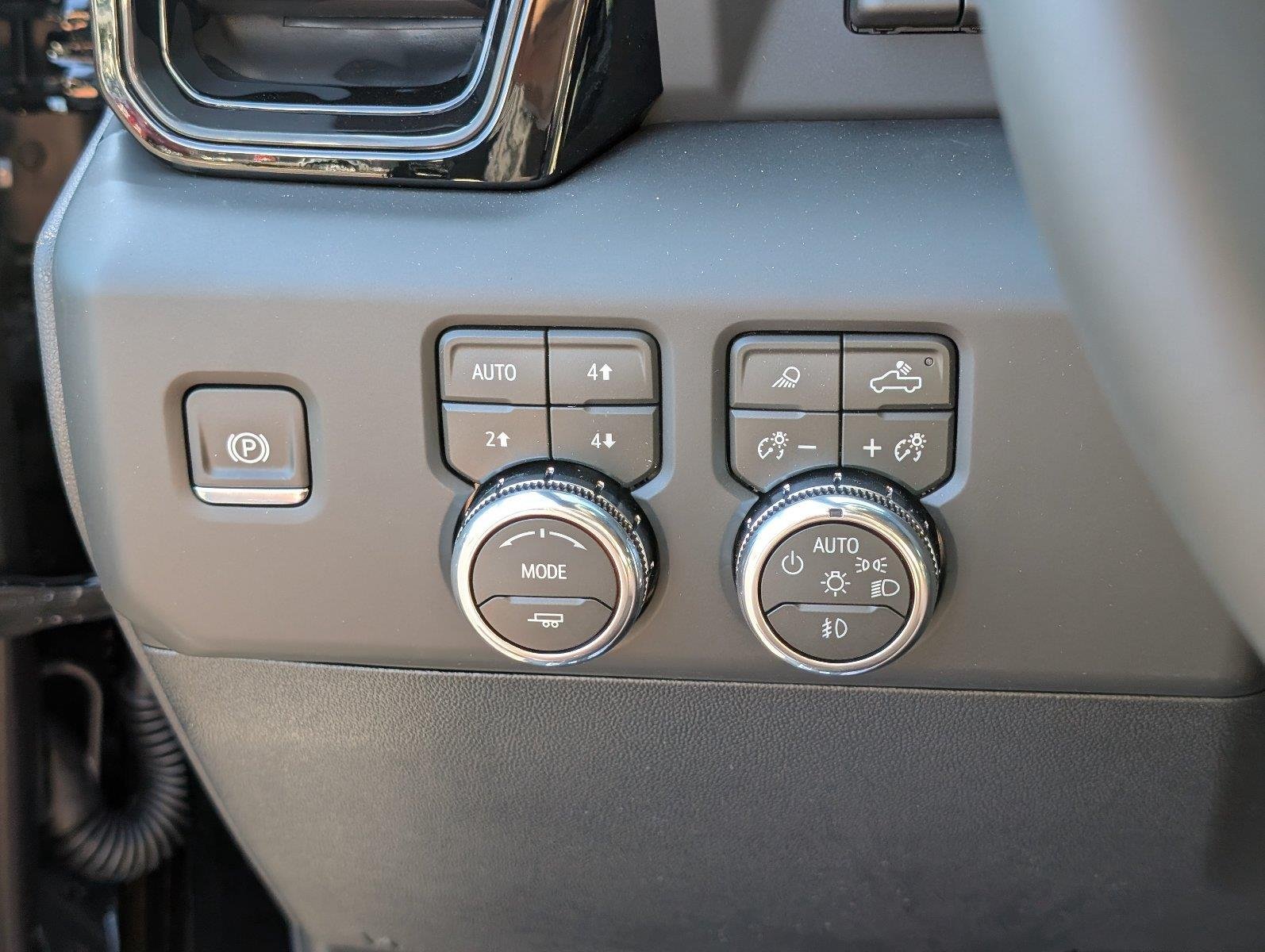 New 2026 Onyx Black GMC AT4 image 31