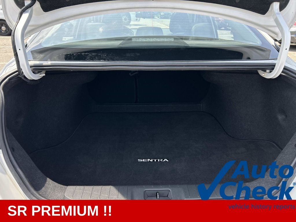Used 2023 White Nissan SR image 13