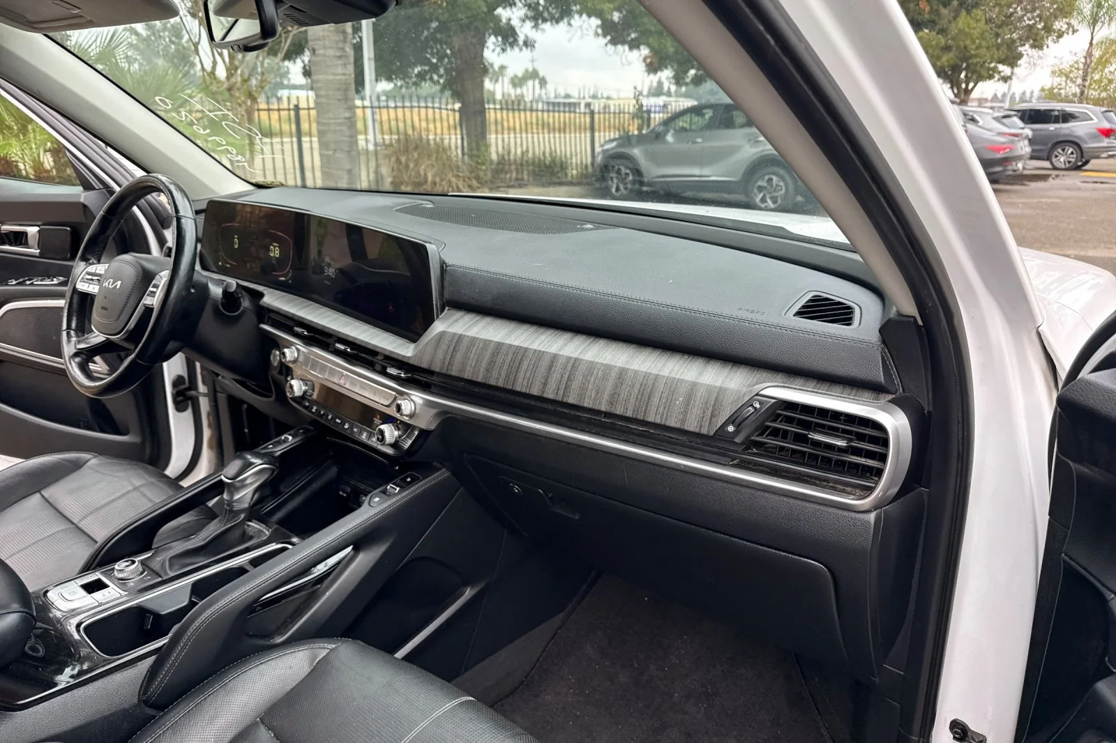 Used 2024 White Kia EX image 16