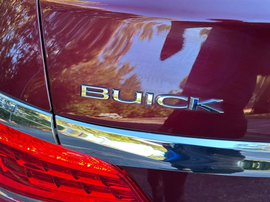 Used 2016 Red Buick Premium I Group image 11