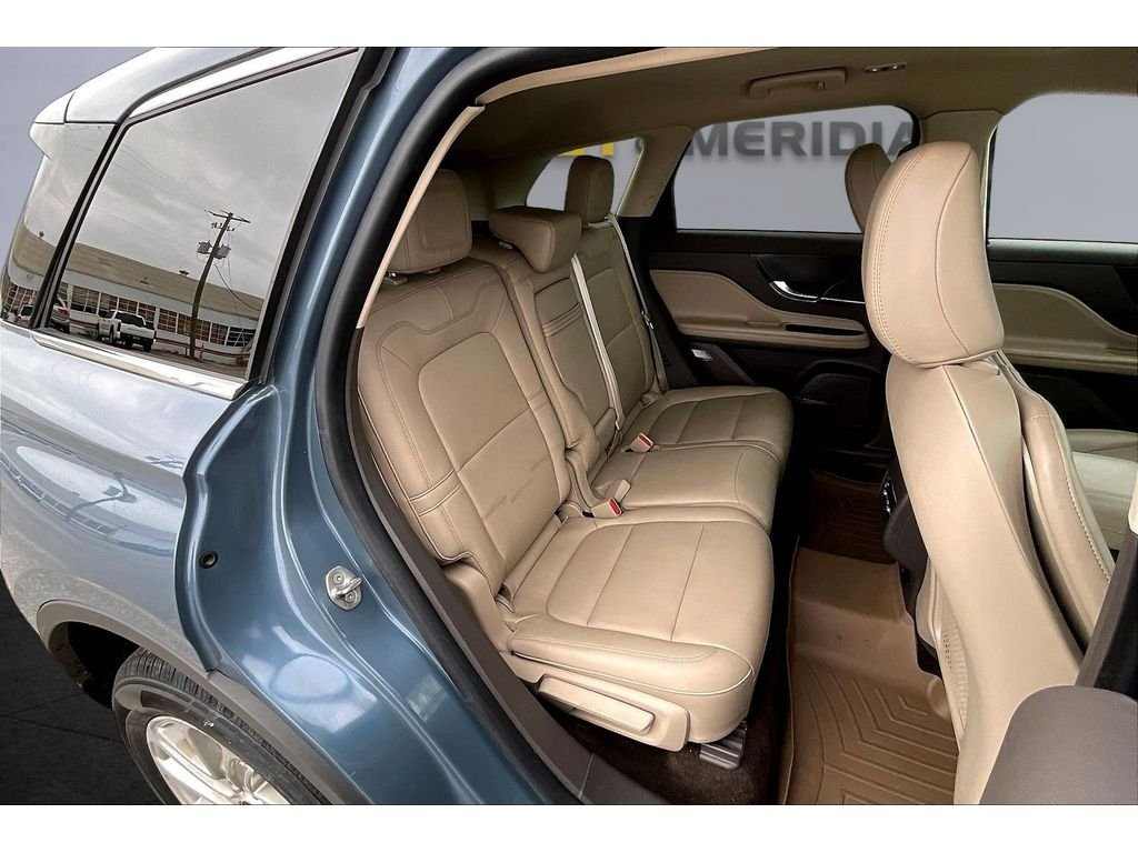 Used 2023  Lincoln Standard image 19