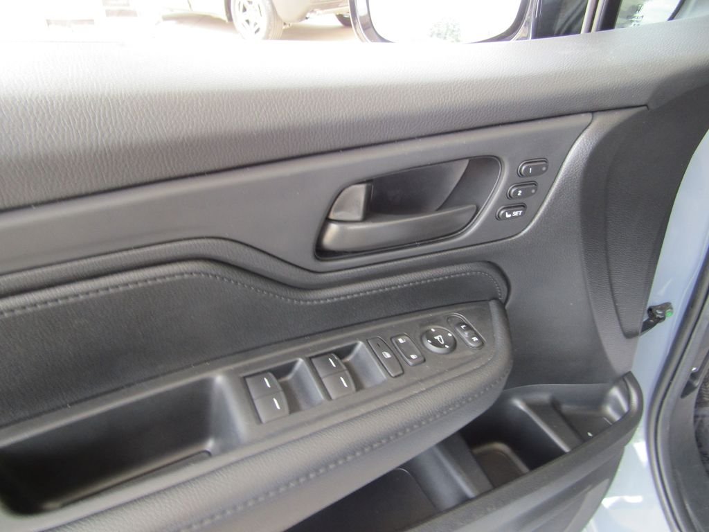 Used 2025 Gray Honda Sport-L image 23