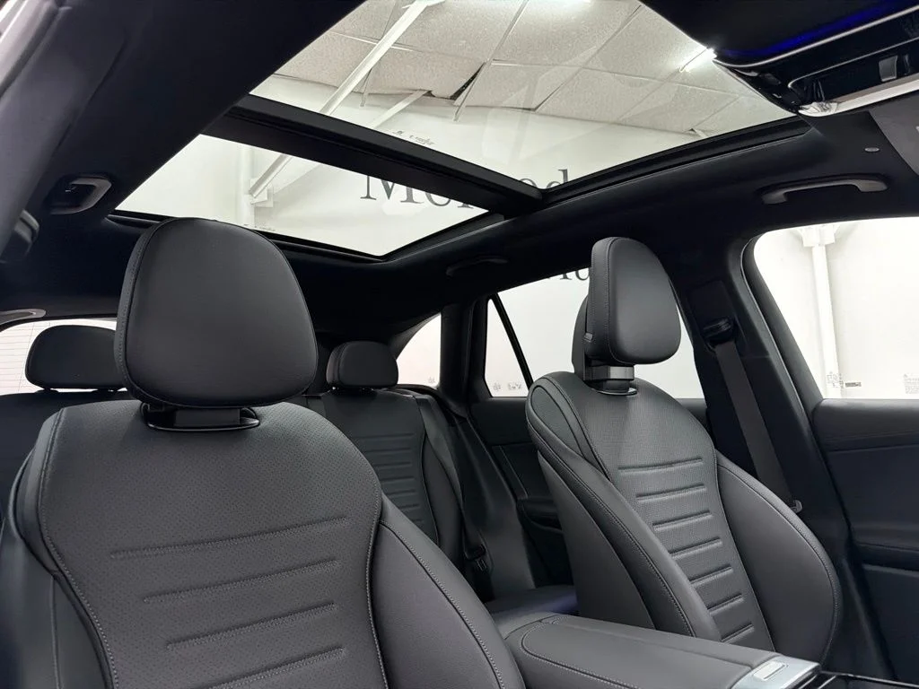 New 2026 Black Mercedes-Benz GLC 300 image 27