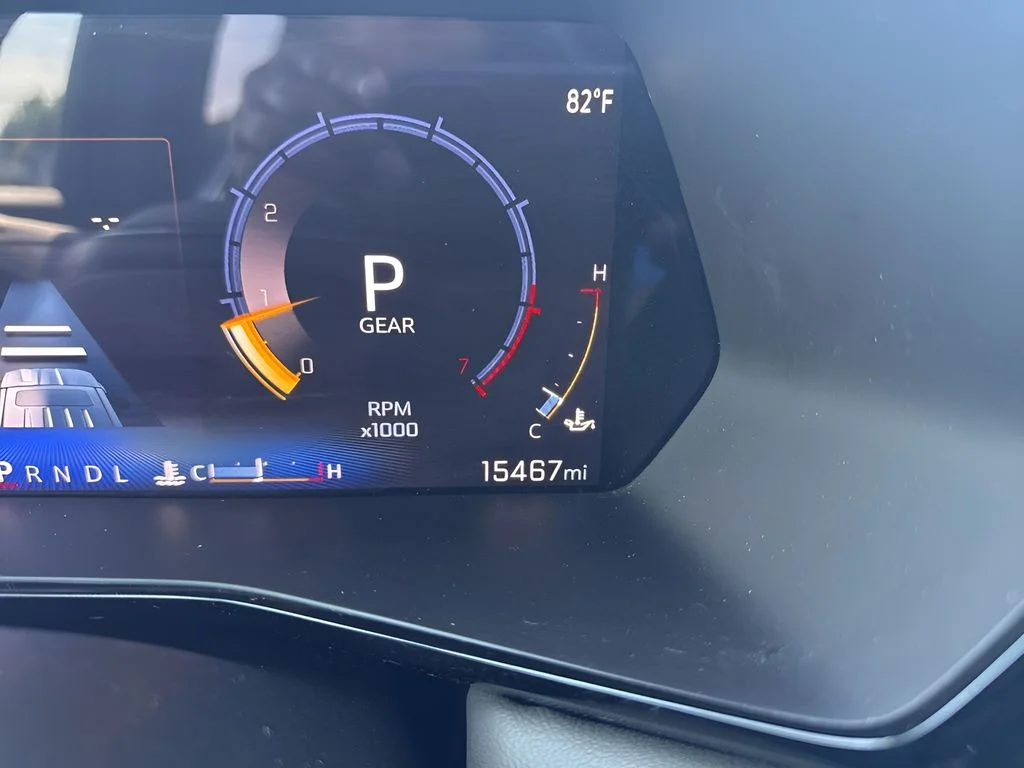 Used 2024 Beige Chevrolet ZR2 image 27