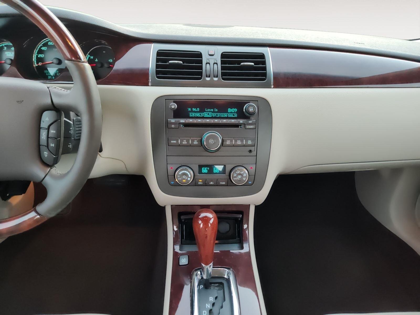 Used 2009 Dark Mocha Metallic Buick CXL Special Edition image 11