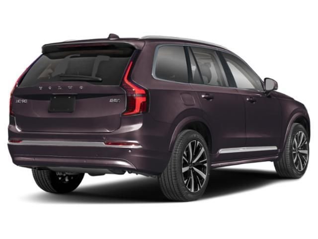 2026 Volvo XC90 Plus | CarEdge | CarEdge