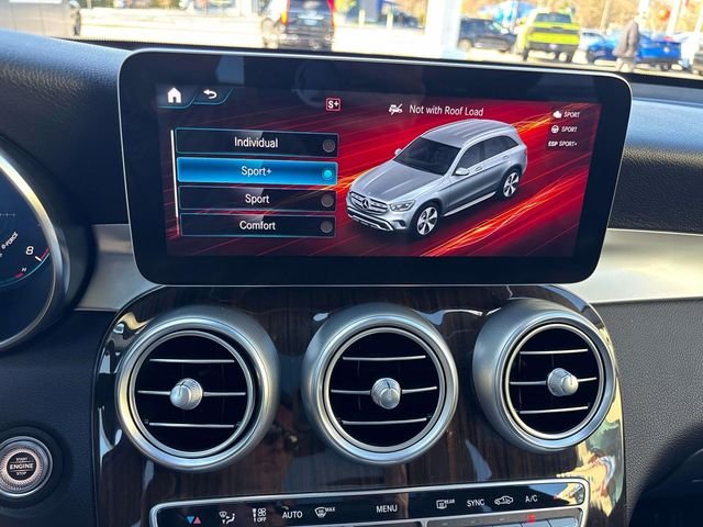 Used 2021 Gray Mercedes-Benz GLC 300 image 29