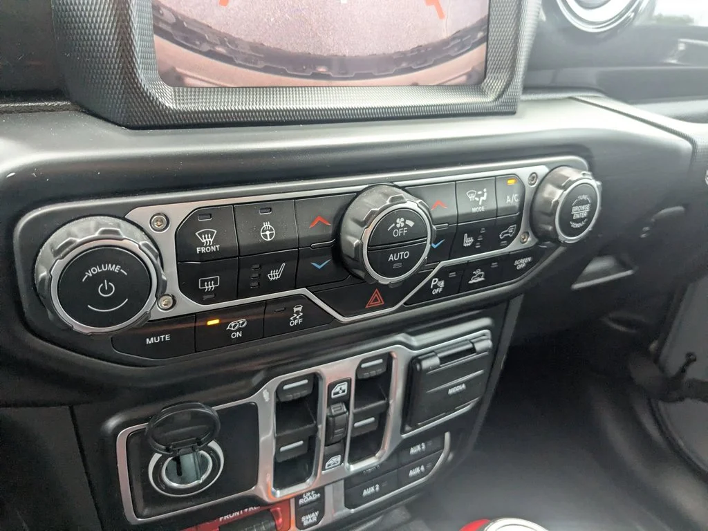 Used 2023 Sting-Gray Clearcoat Jeep Rubicon 392 image 18