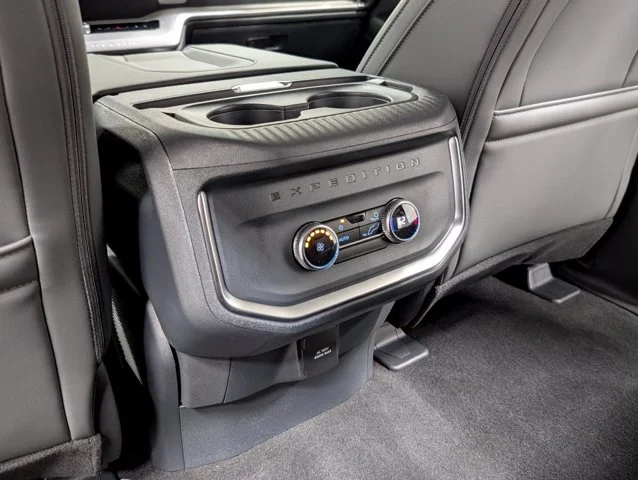 New 2027 Glacier Gray Metallic Tri-Coat Ford Active image 48