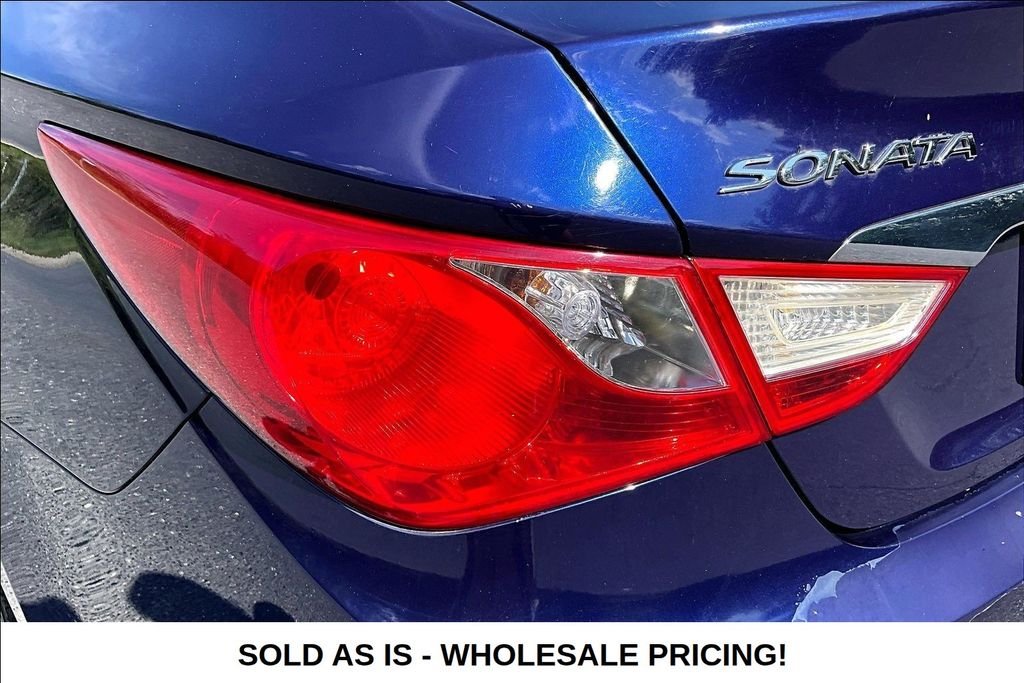 Used 2012 Blue Hyundai Limited image 21